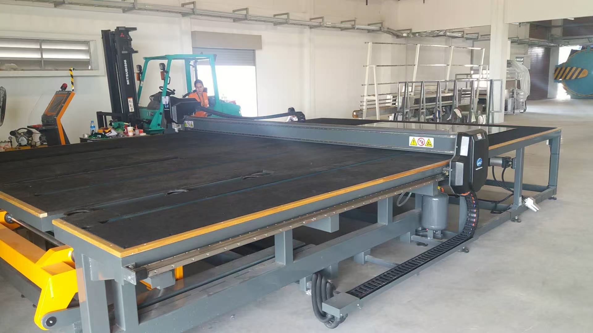 Glass cutting machine customer case 2019- Thailand